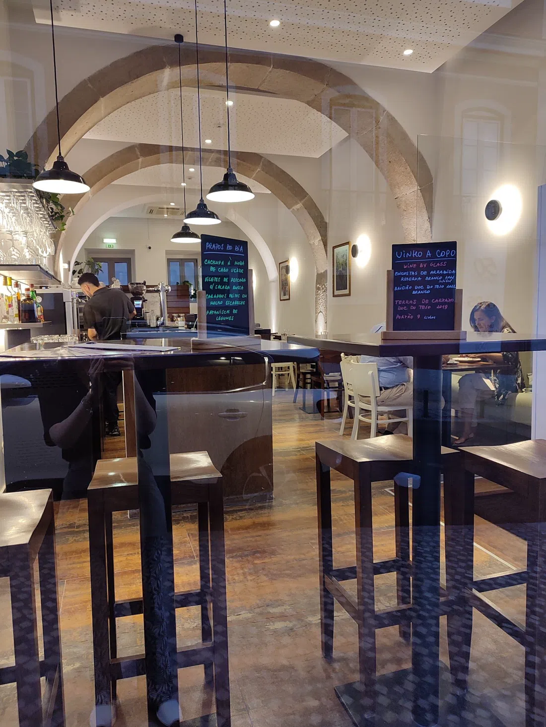 Pois, Café, Lisbon