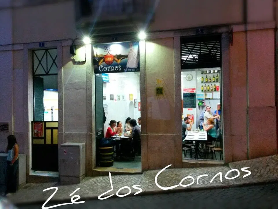 Zé dos Cornos, Lissabon
